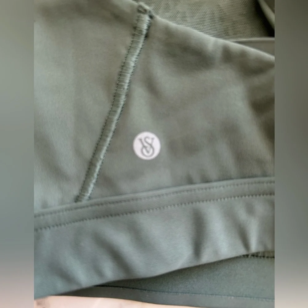 Victoria's Secret Sport Sage Green Sports Bra & Leggings Set Small Medium - Picture 8 of 15